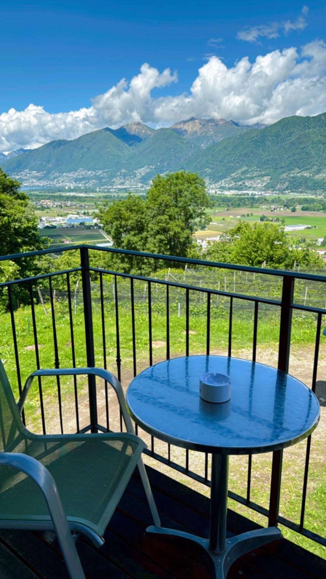 Viva Bacco Bed & Breakfast Gambarogno ภายนอก รูปภาพ